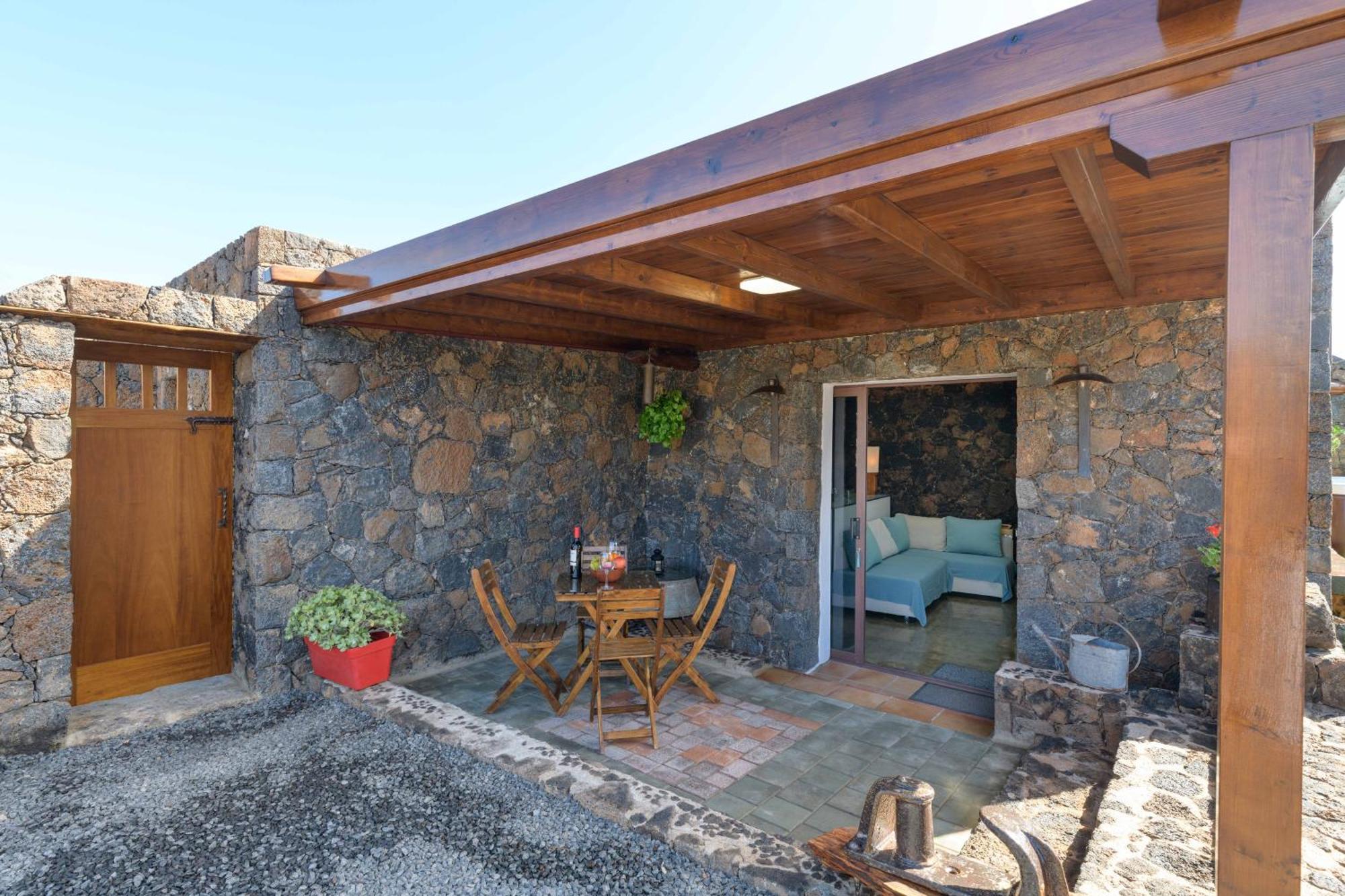Apartamento Los 4 Nobles Tinajo Dış mekan fotoğraf