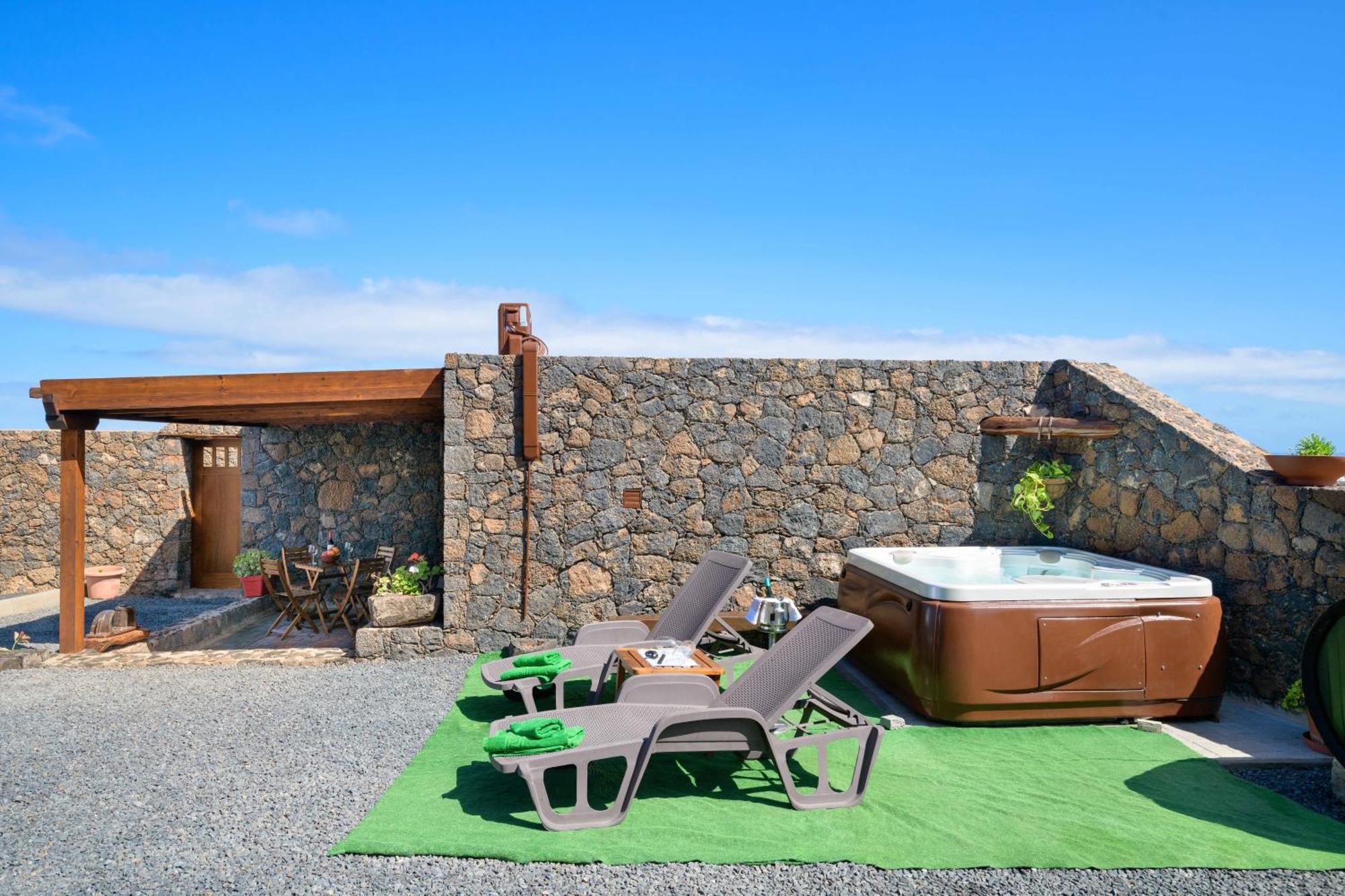 Apartamento Los 4 Nobles Tinajo Dış mekan fotoğraf